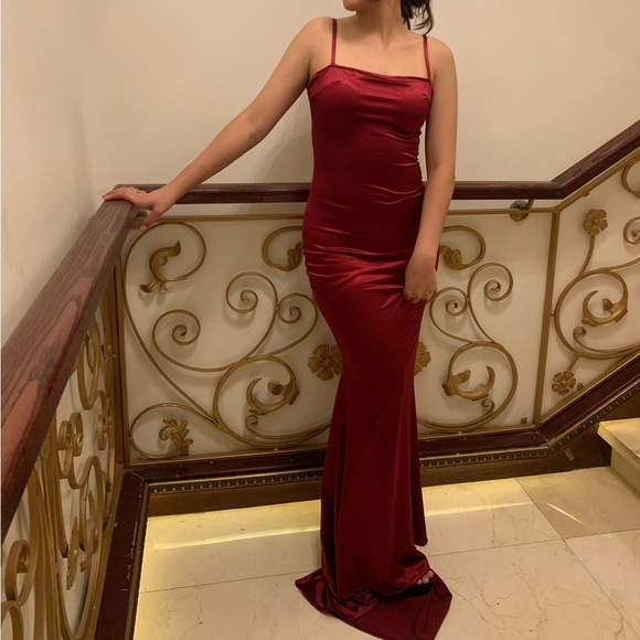 Formal dress from Alamour the Label - size 2-4. In great condition. - Picture 3 of 4